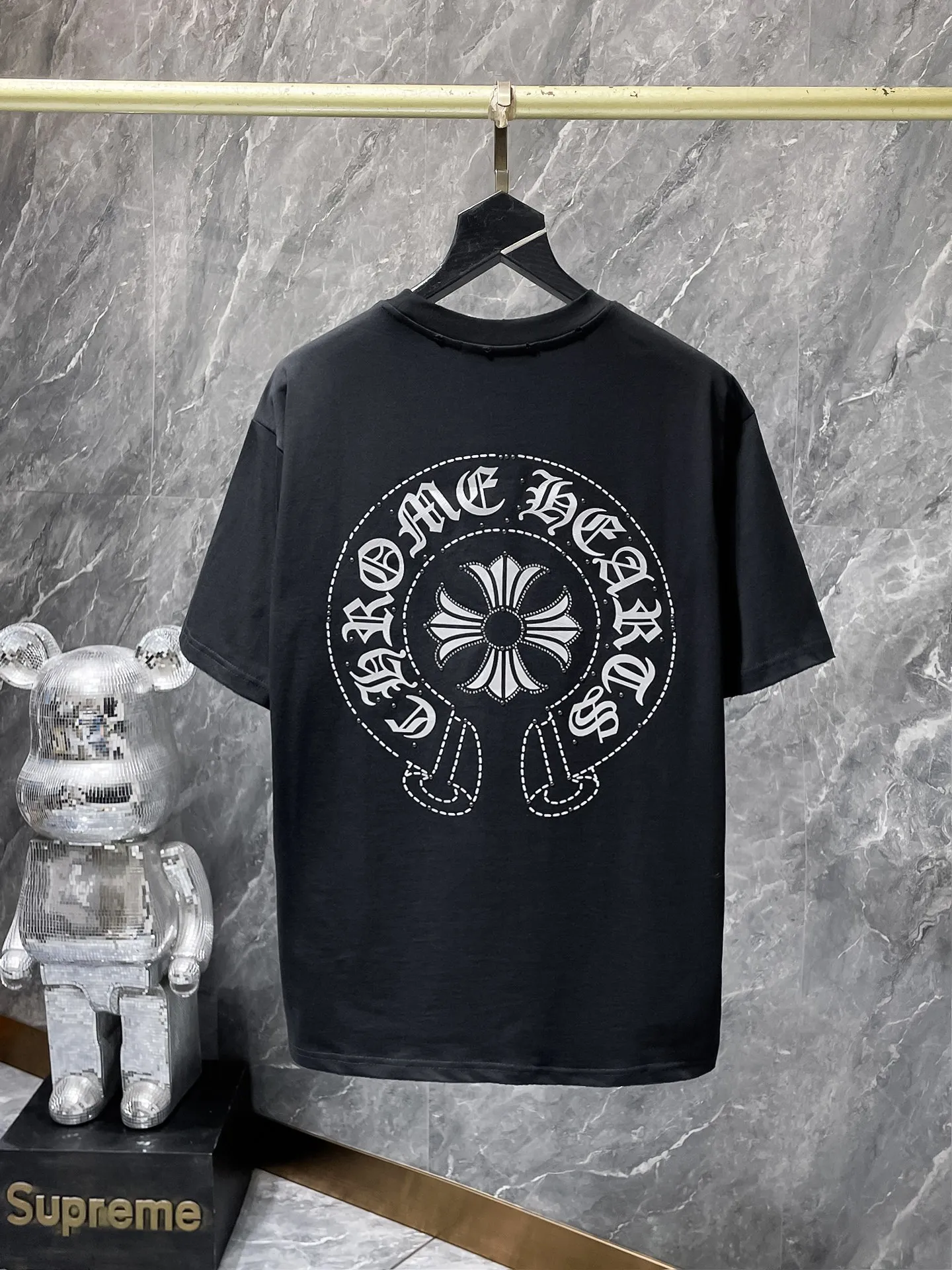 P170 New for summer Chrome Hearts 25ss Engraved film hot diamond version High gram weight environmentally friendly high-quality top fabric 280g Heavy hot diamond horseshoe Sanskrit letter cross short sleeves counter synchronization 1:1 replica version Recommended color: black white Size: S, M, L, XL